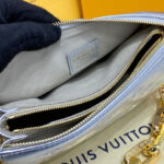 Louis Vuitton Coussin BB